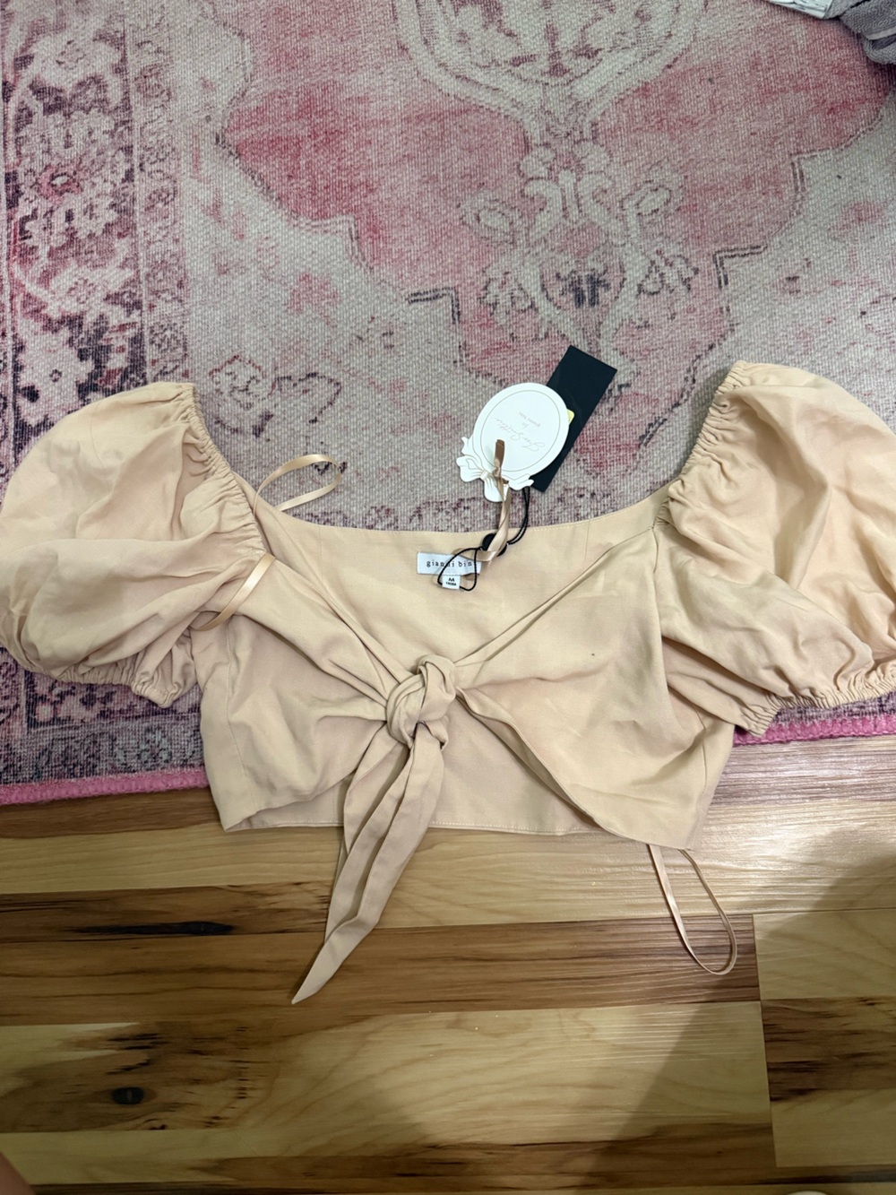 Gianni Bini Blush Beige Puff Sleeve Tie-Front Crop Top